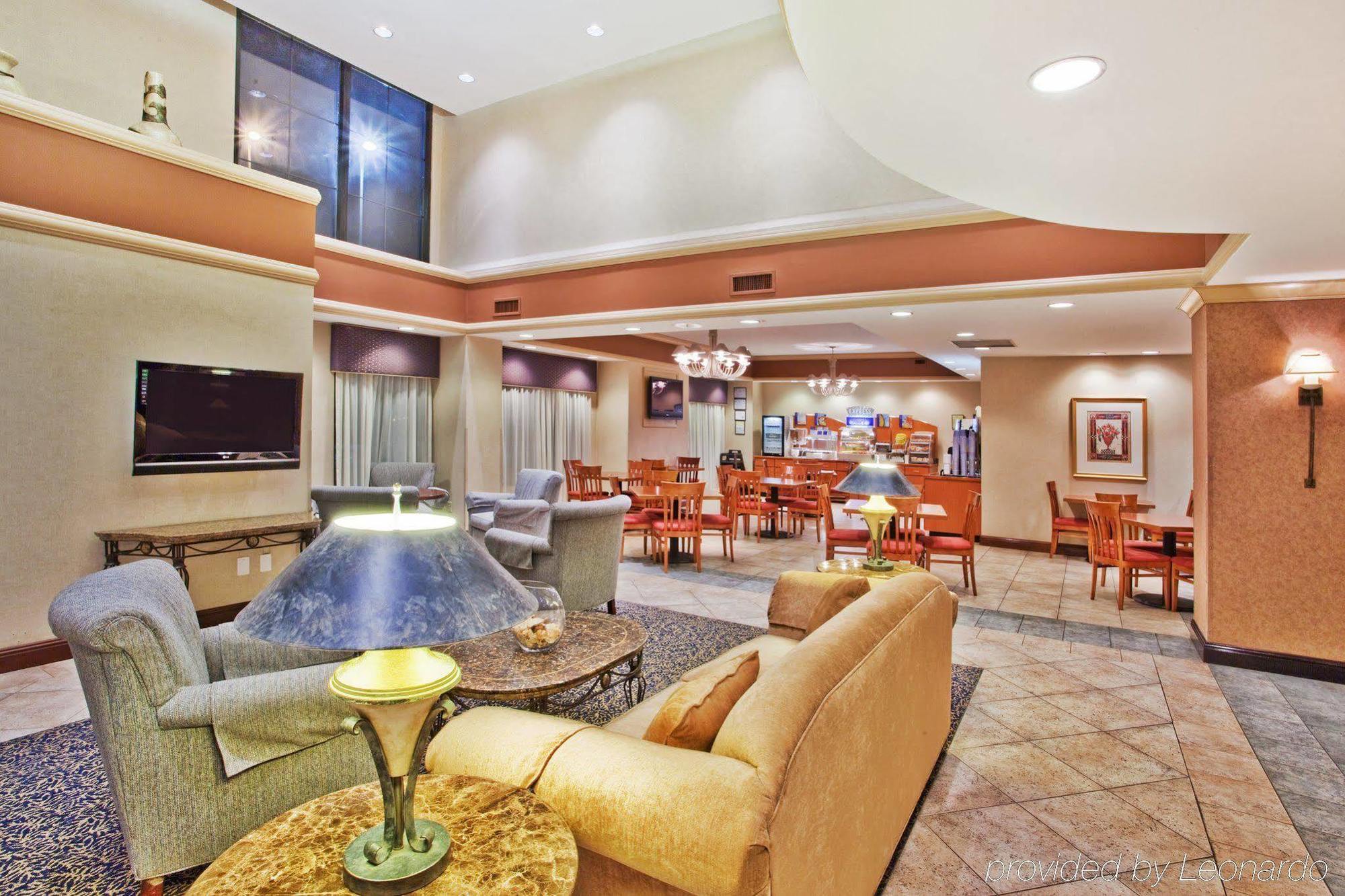 Holiday Inn Express & Suites Atlanta Perimeter Mall Hotel, An Ihg Hotel Sandy Springs Interior foto