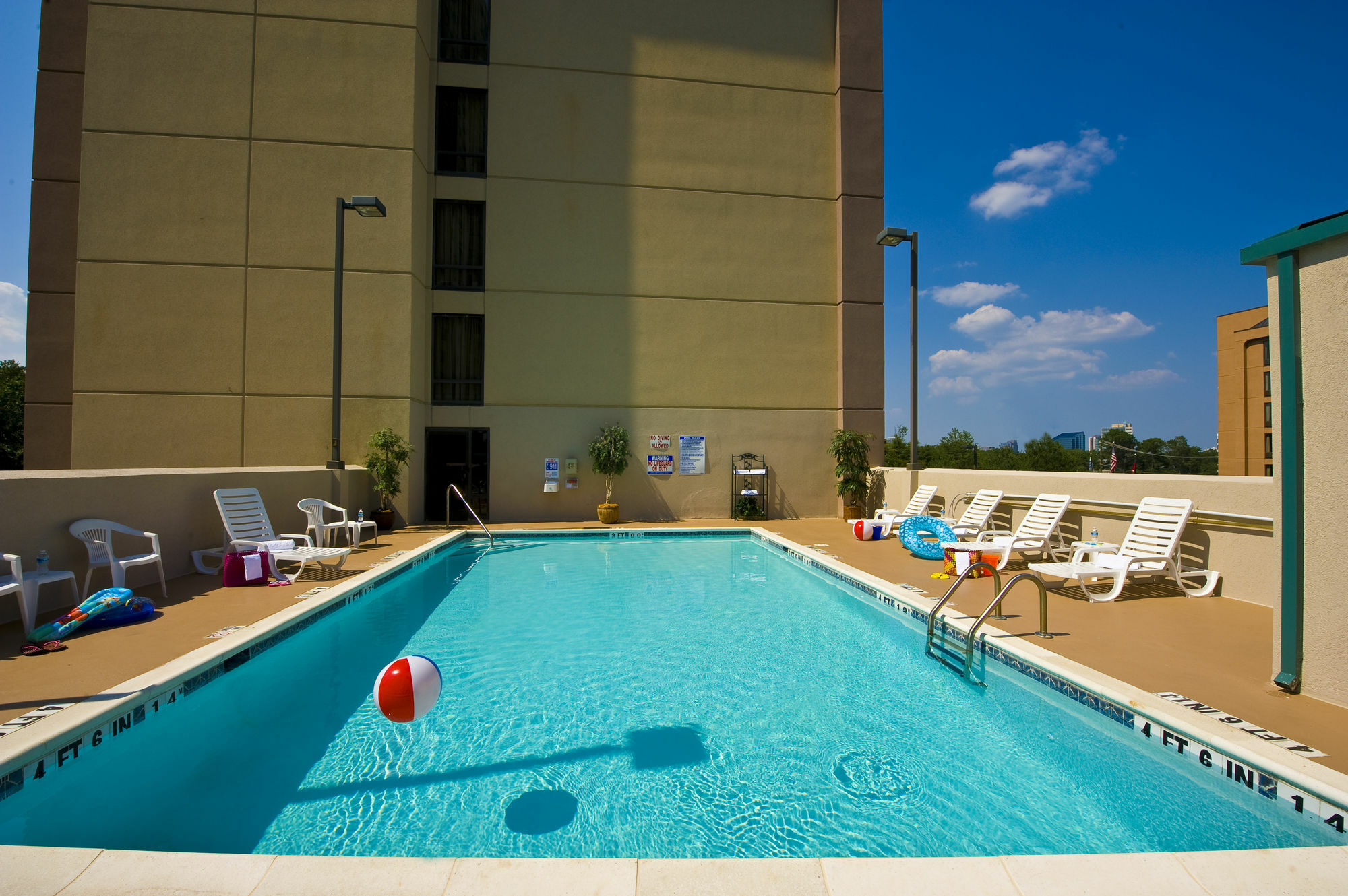Holiday Inn Express & Suites Atlanta Perimeter Mall Hotel, An Ihg Hotel Sandy Springs Einrichtungen foto